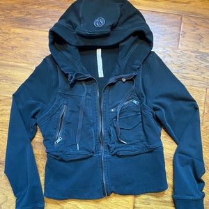 Lululemon jacket size S/M